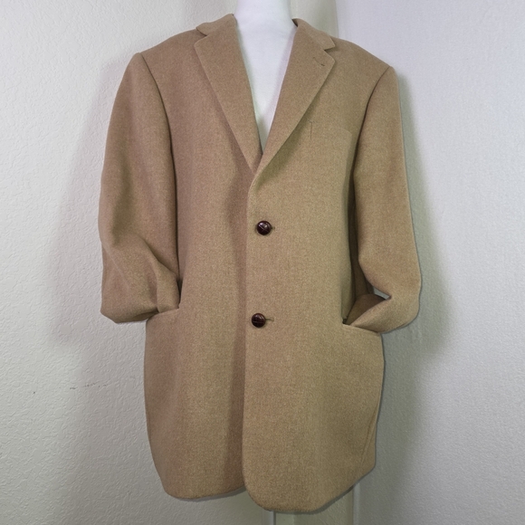 Turnbury Camel Wool Blend Overcoat w/ Paisley Lining – Classic Men’s Coat Sz M/L